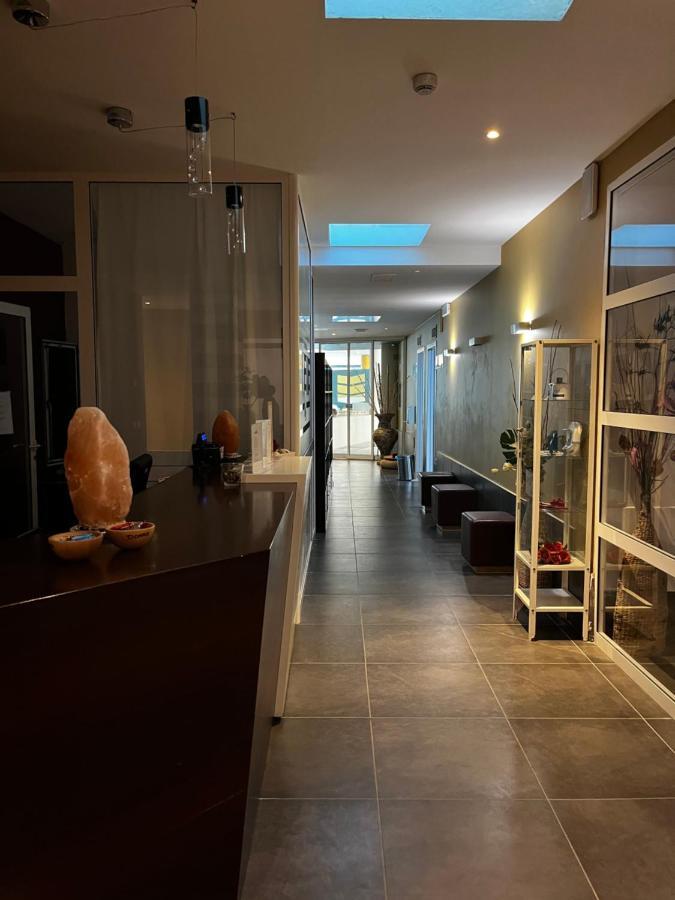 Hotel Oasi Wellness & Spa Рива-дель-Гарда Экстерьер фото