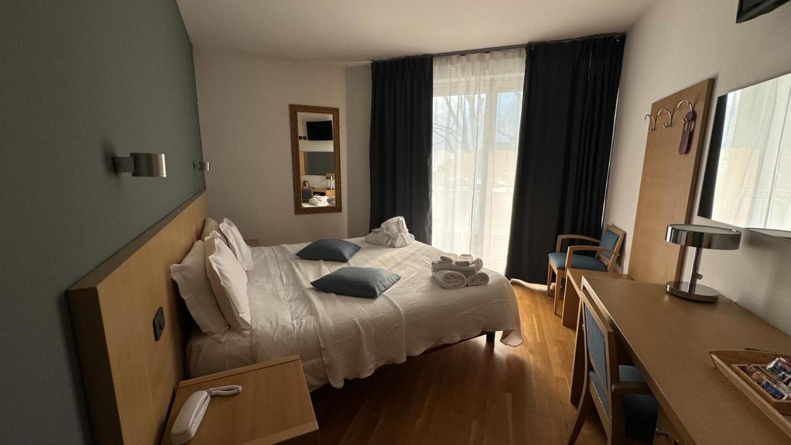 Hotel Oasi Wellness & Spa Рива-дель-Гарда Экстерьер фото