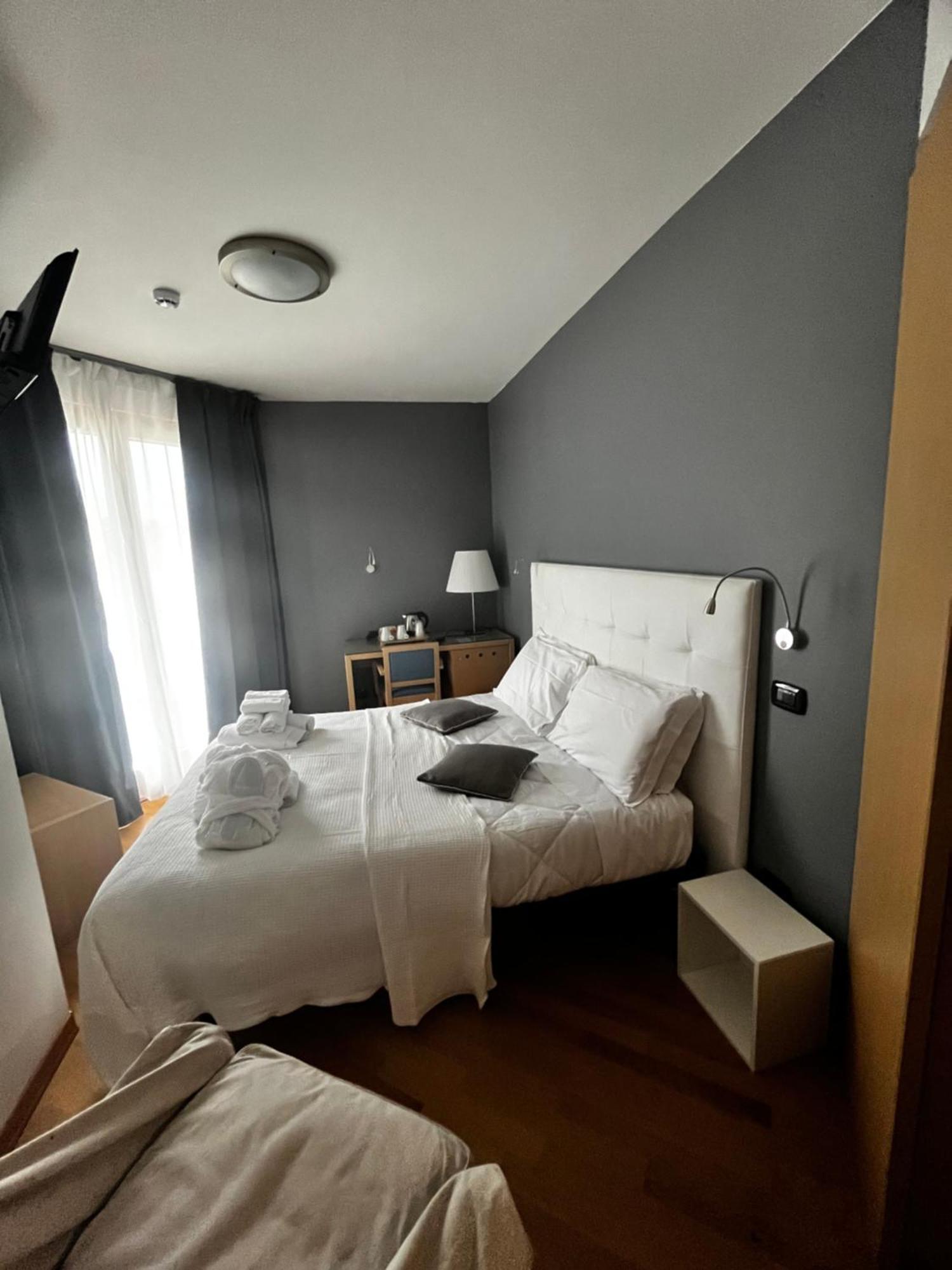 Hotel Oasi Wellness & Spa Рива-дель-Гарда Экстерьер фото