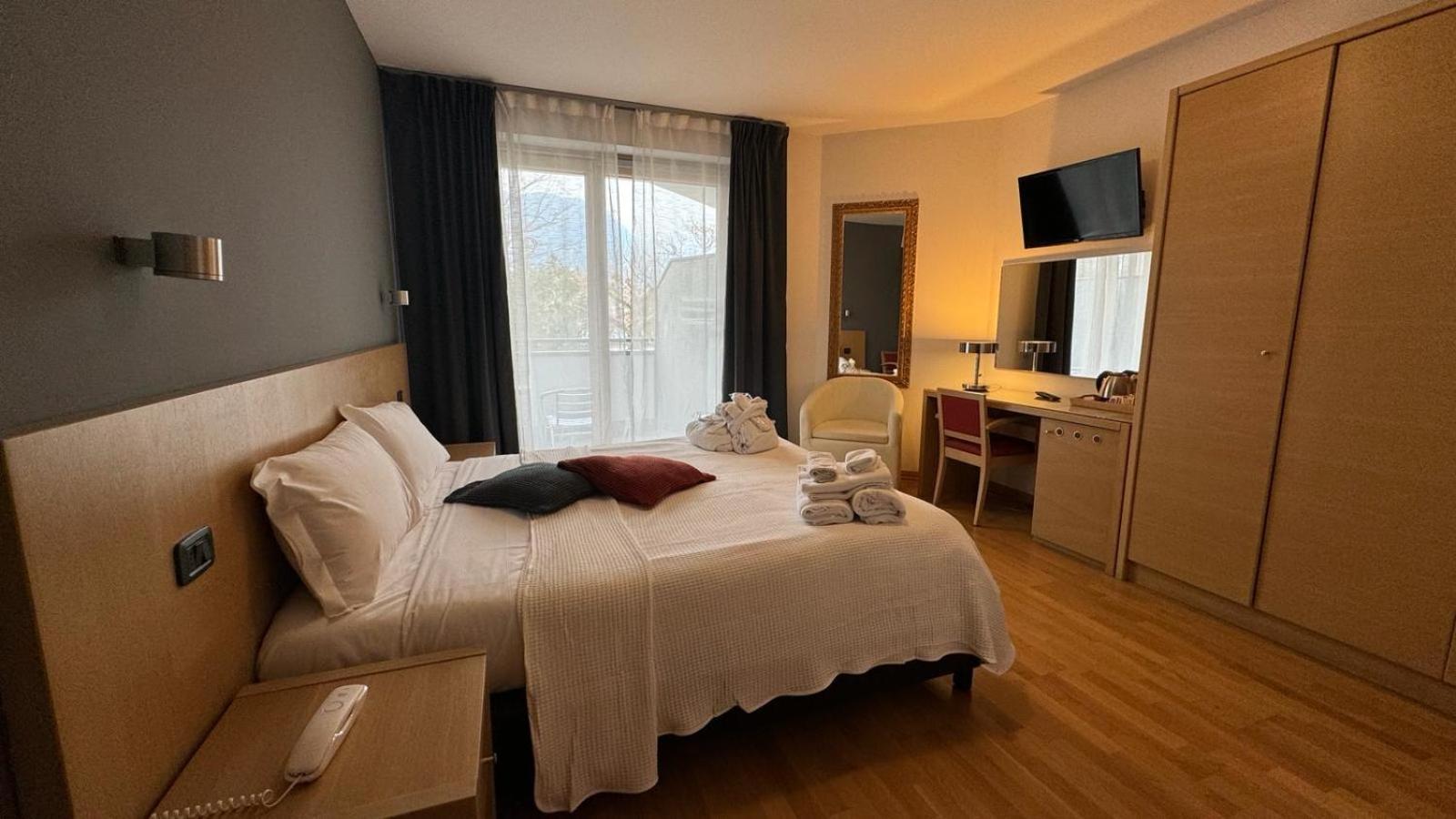 Hotel Oasi Wellness & Spa Рива-дель-Гарда Экстерьер фото