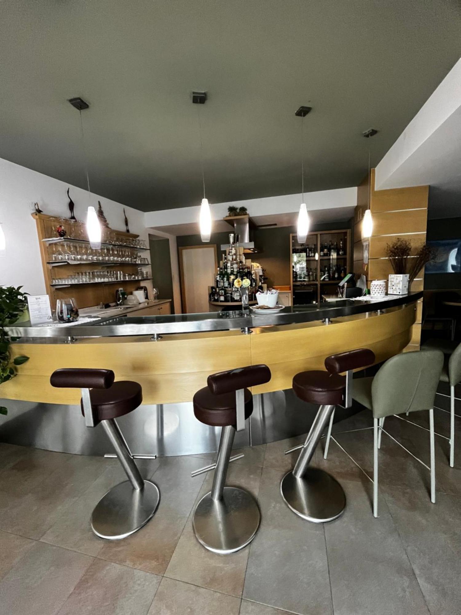 Hotel Oasi Wellness & Spa Рива-дель-Гарда Экстерьер фото