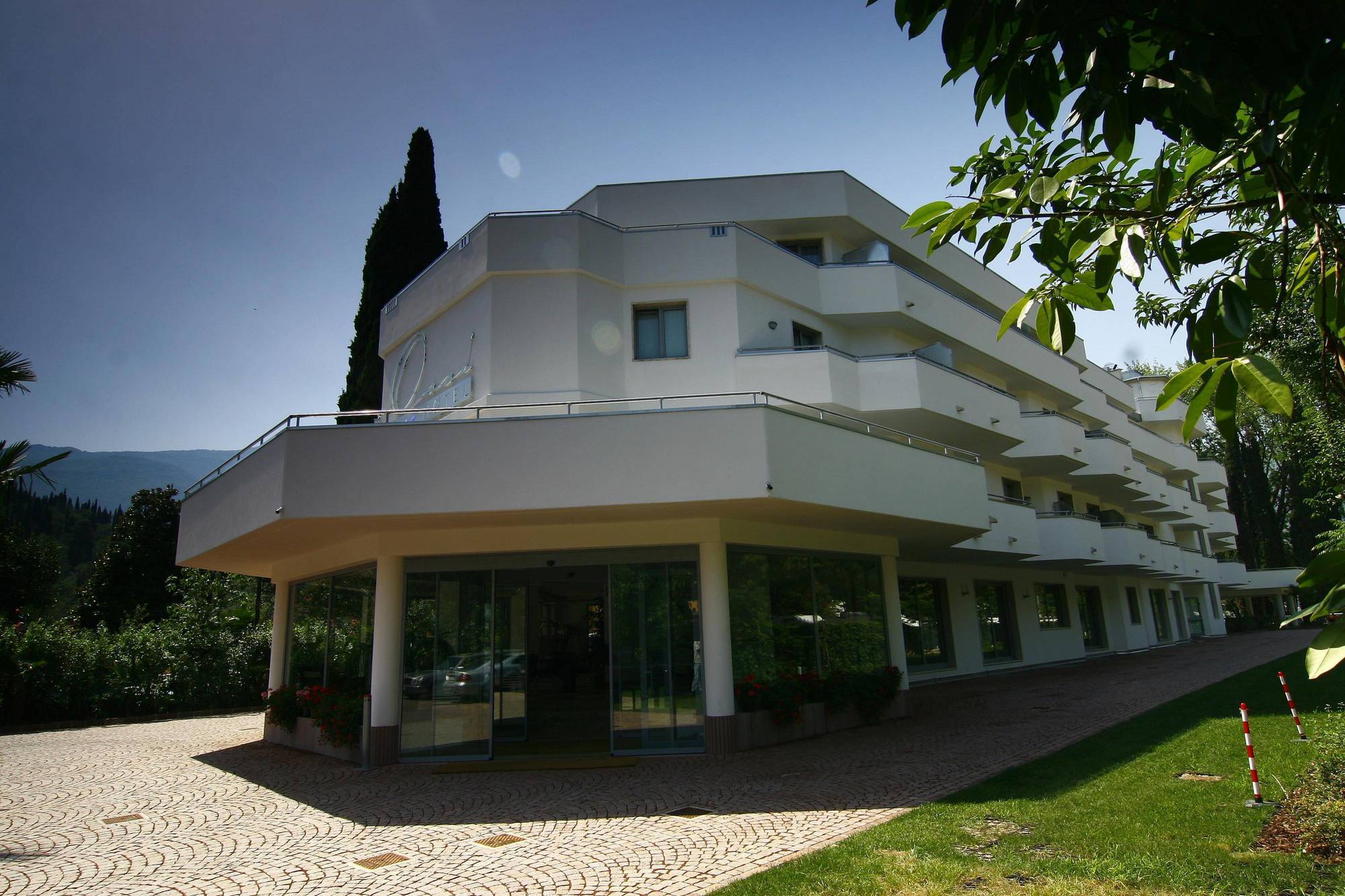 Hotel Oasi Wellness & Spa Рива-дель-Гарда Экстерьер фото